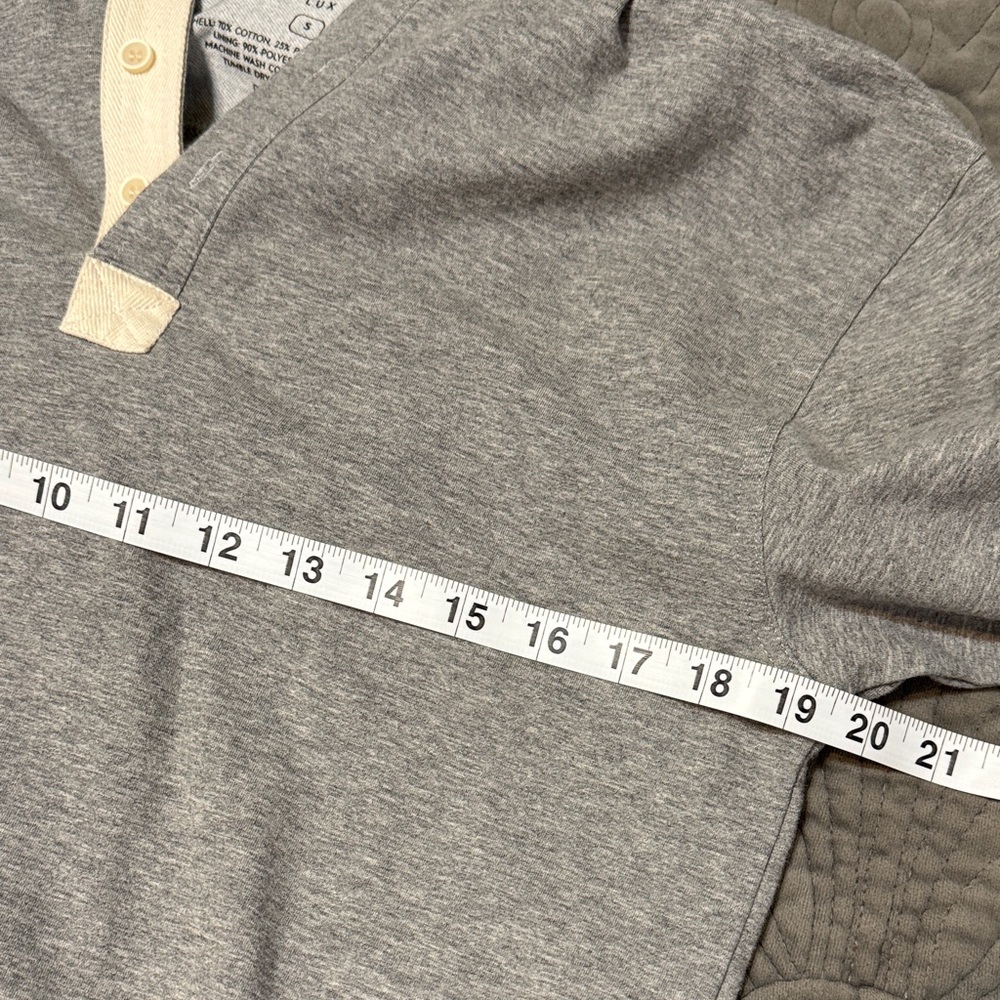 BYLT Basics Heather Gray Hooded Henley with Cream Placket. Size Small - Picture 8 of 9
